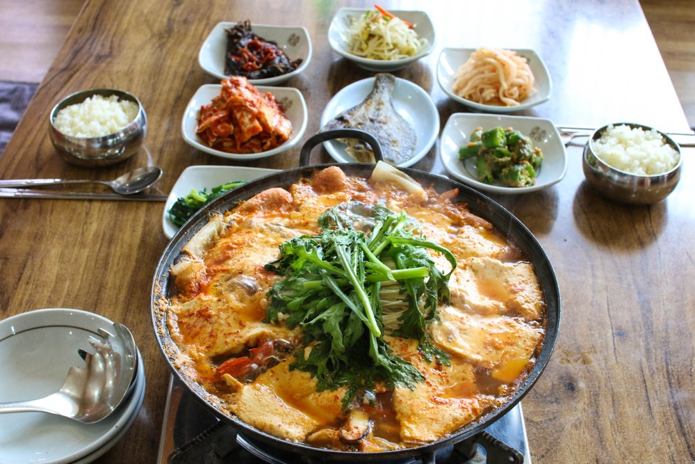전통맷돌순두부 두부전골